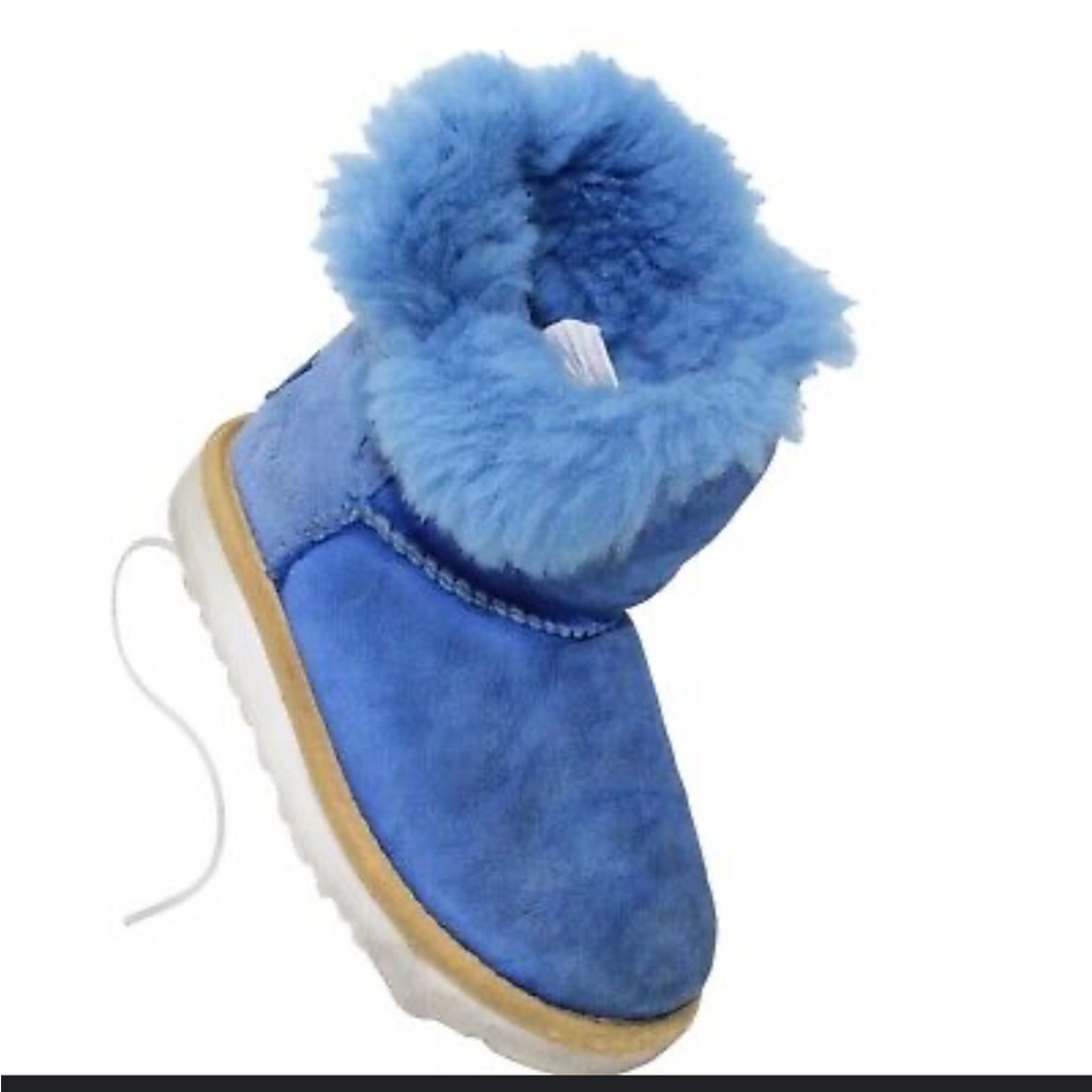 UGGS kids size 13 - BLUe